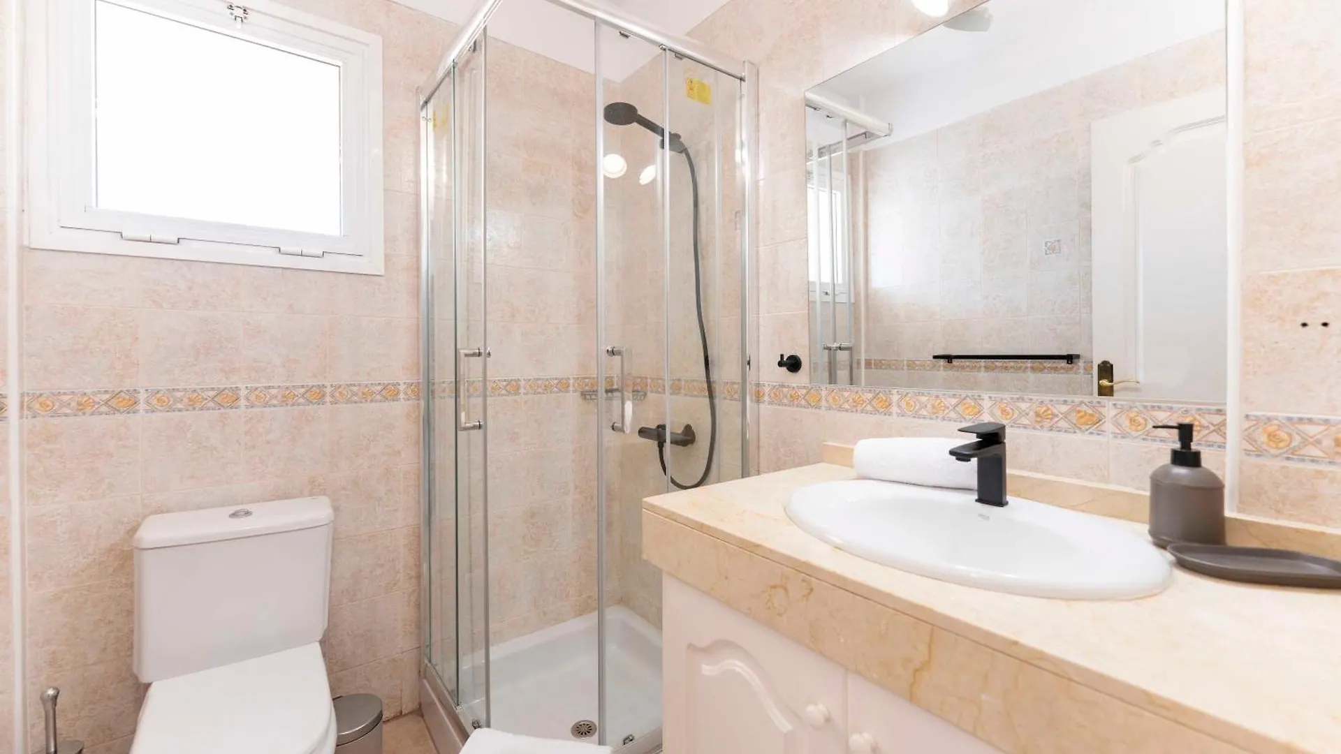 Benimar Costa Adeje Suites إسبانيا