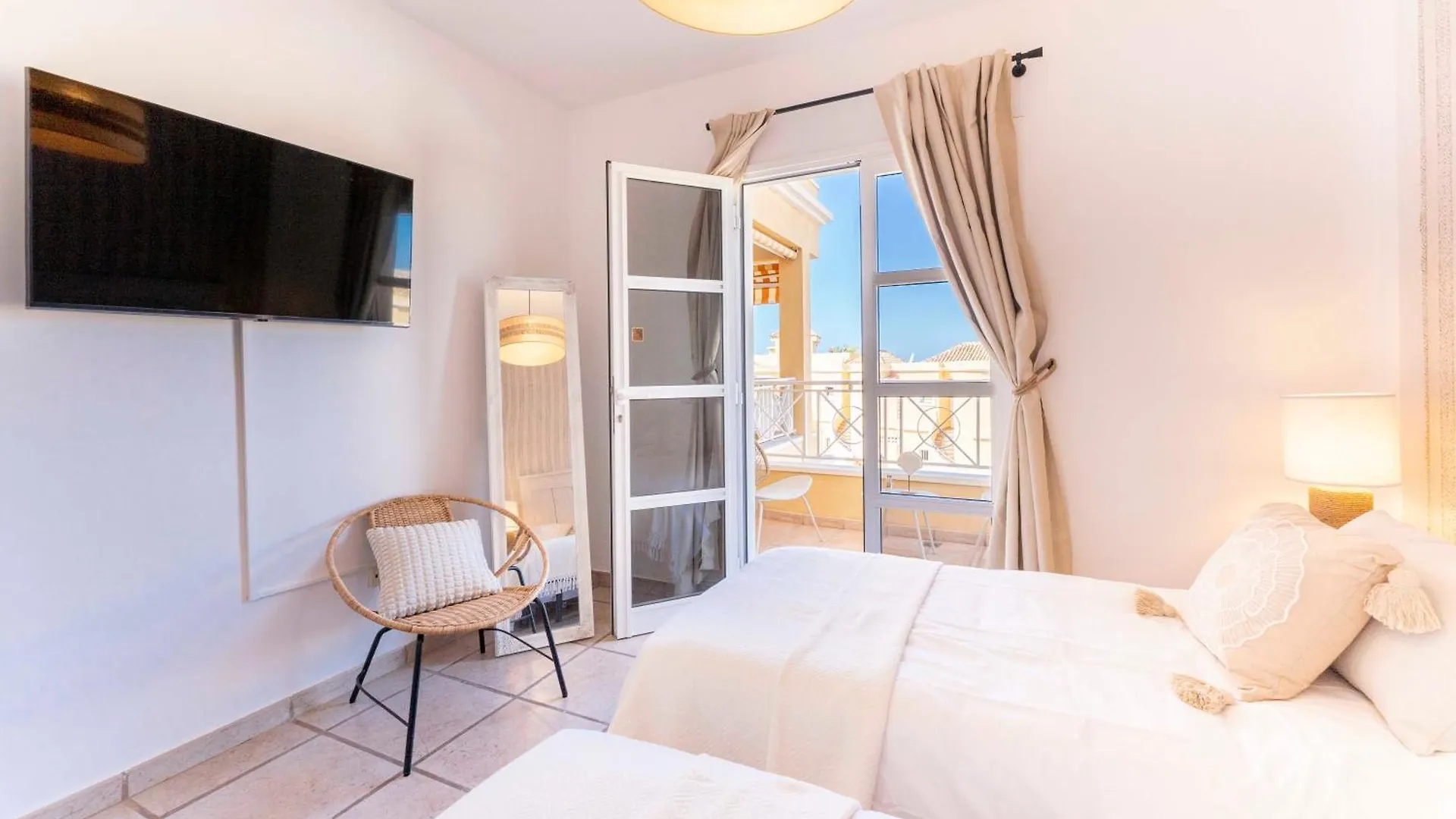 Benimar Costa Adeje Suites